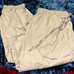 NEVER WORN - Cargo pants